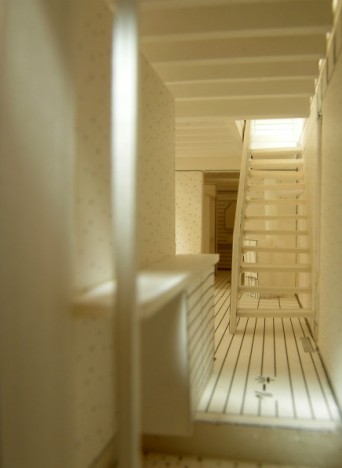 木組みの家「松本城の見える家」模型玄関